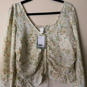 Summer Daisy/ Flower shirt from H&M!! (Can be free, read comment!!)